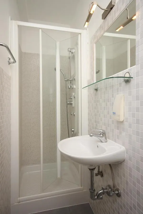 Apartments With A Swimming Pool Umag - 3358