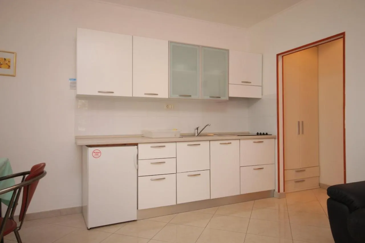 Apartments With A Swimming Pool Umag - 3358 Хорватия