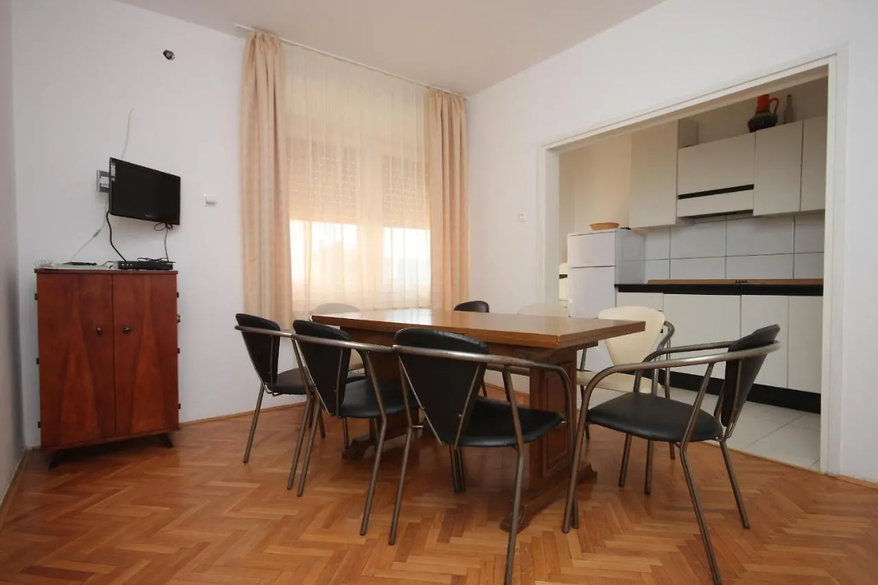 Apartments With A Swimming Pool Umag - 3358 0*,
